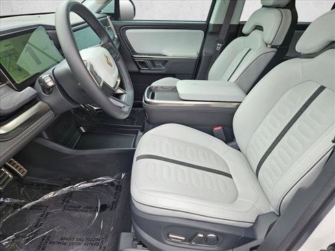 Used 2023 Rivian R1S Adventure AWD/4WD image 14