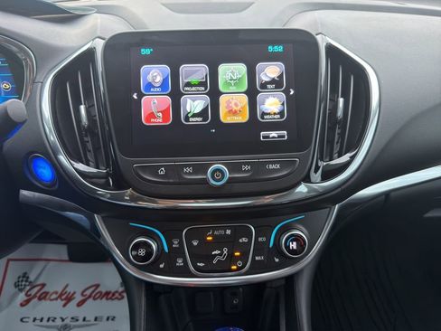 Used 2018 Chevrolet Volt Premier w/ Driver Confidence Package image 32