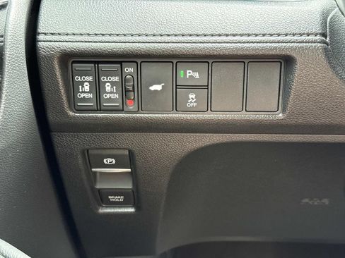 Used 2025 Honda Odyssey Touring image 14