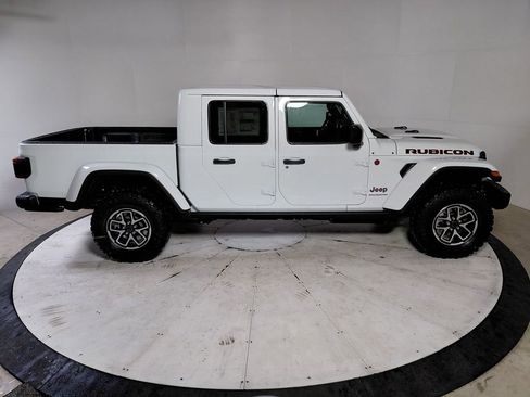 New 2026 Jeep Gladiator Rubicon image 8