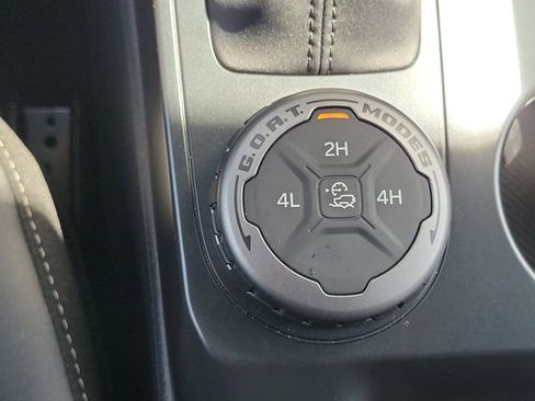 Used 2025 Ford Bronco Big Bend image 12