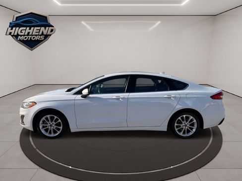 Used 2019 Ford Fusion SE image 4