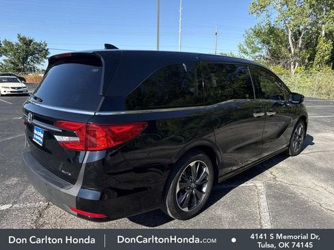 Used 2023 Honda Odyssey Elite image 4