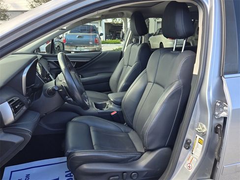 Used 2020 Subaru Outback Limited image 13