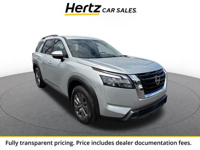 Used 2025 Nissan Pathfinder SV