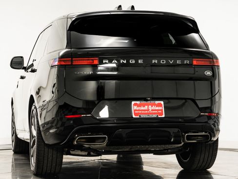 Used 2023 Land Rover Range Rover Sport SE Dynamic image 7