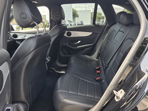 Used 2022 Mercedes-Benz GLC 300 image 11