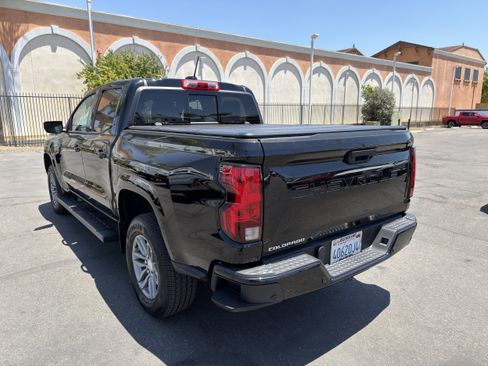 Used 2026 Chevrolet Colorado LT RWD image 6