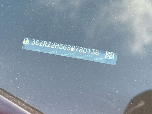 Certified 2025 Honda HR-V Sport image 36