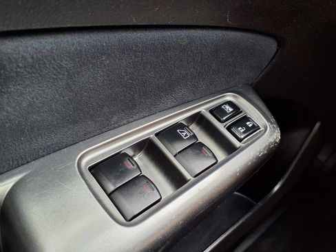 Used 2013 Subaru Forester 2.5X Limited image 11