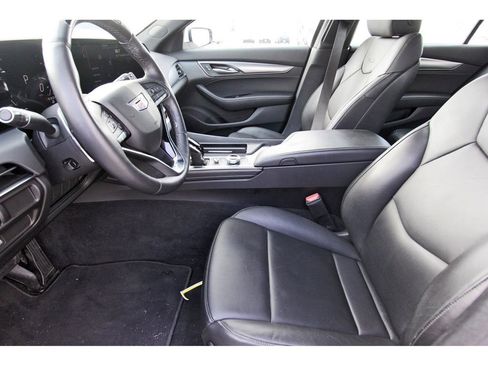 Used 2025 Cadillac CT5 Premium Luxury image 6