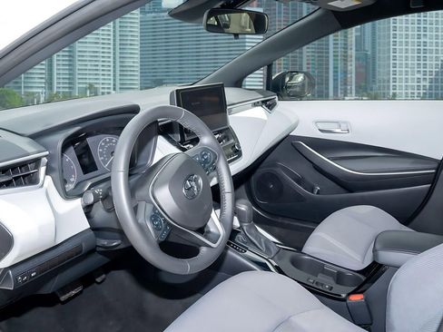 Used 2024 Toyota Corolla SE FWD image 14