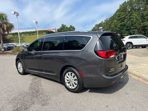 Used 2019 Chrysler Pacifica Touring-L w/ Advanced Safetytec Group FWD image 38