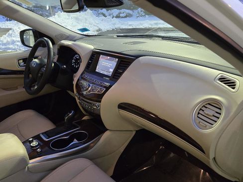 Certified 2019 INFINITI QX60 Luxe w/ Sensory Package image 18