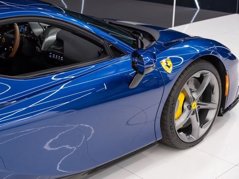Used 2022 Ferrari SF90 Stradale image 11
