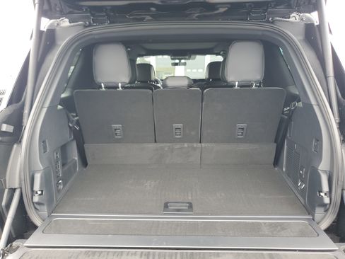 New 2026 Lincoln Navigator Reserve image 32