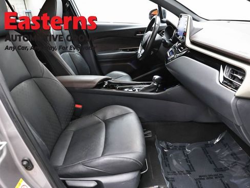Used 2019 Toyota C-HR Limited FWD image 24