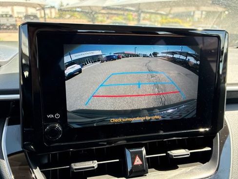 Used 2026 Toyota Corolla LE FWD image 33