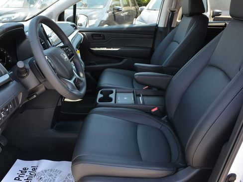 Used 2026 Honda Odyssey EX-L image 7