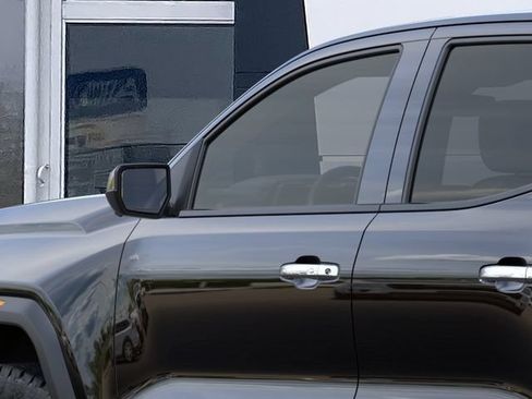New 2026 GMC Canyon Denali AWD/4WD image 12