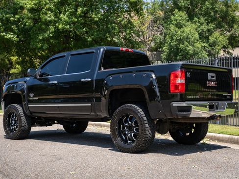 Used 2014 GMC Sierra 1500 SLT w/ SLT Preferred Package AWD/4WD image 8
