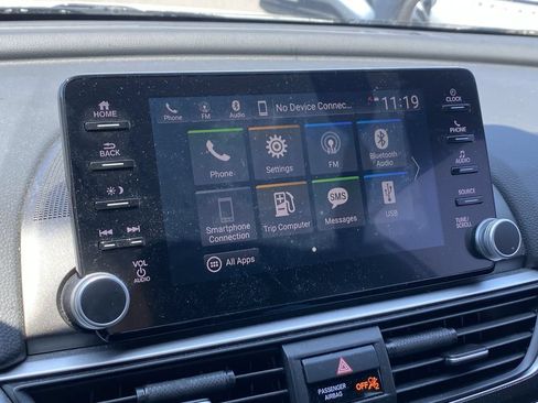 Used 2019 Honda Accord Sport image 8