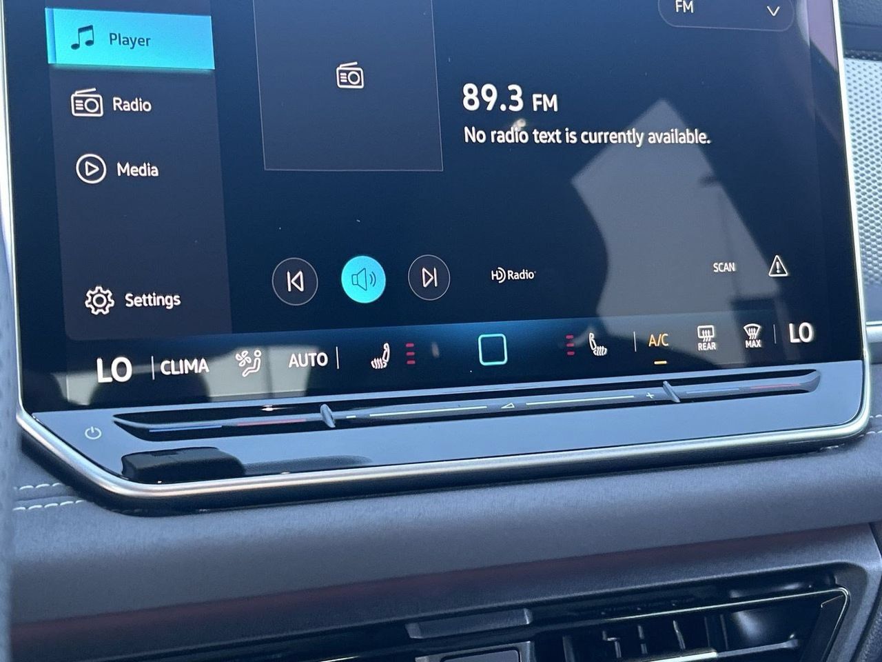 New 2026 Volkswagen Tiguan SE R-Line FWD image 24