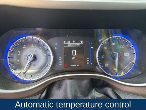 Used 2021 Chrysler Voyager Lxi image 10