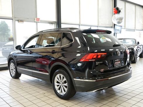 Used 2018 Volkswagen Tiguan SE w/ Front Fog Lights Package FWD image 4