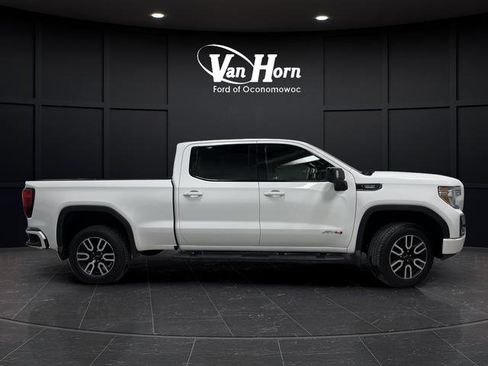 Used 2022 GMC Sierra 1500 AT4 image 2