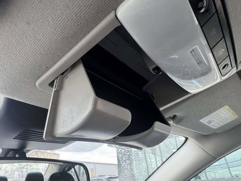 Used 2023 Nissan Sentra SV FWD image 31
