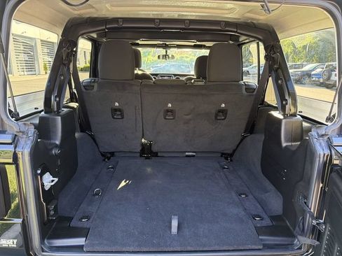 Used 2022 Jeep Wrangler Unlimited Sport AWD/4WD image 26