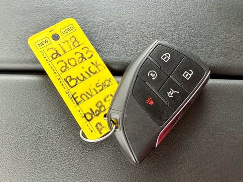 Used 2023 Buick Envision Avenir AWD/4WD image 41
