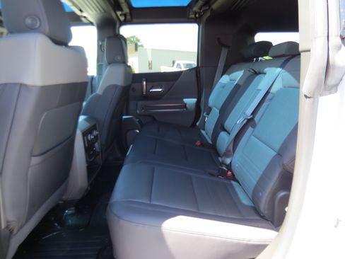 Used 2025 GMC Hummer EV 3X AWD/4WD image 16