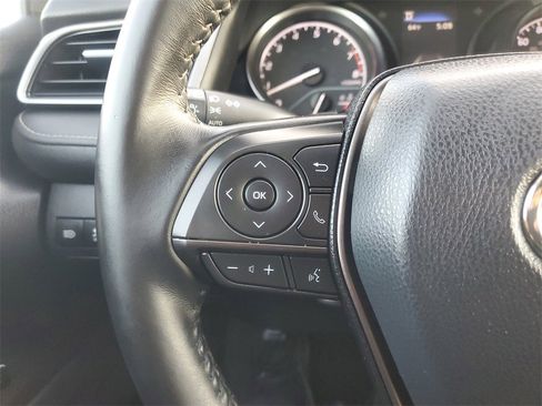 Certified 2021 Toyota Camry SE image 20