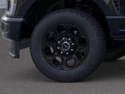 New 2026 Ford F250 Lariat w/ Black Appearance Package image 19