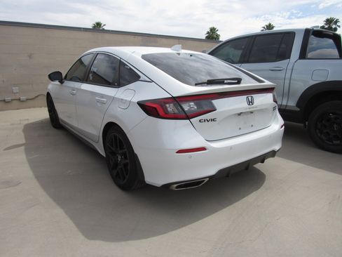 Used 2024 Honda Civic Sport Touring image 4