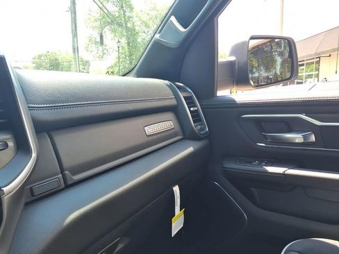 Used 2026 RAM 1500 Laramie AWD/4WD image 21