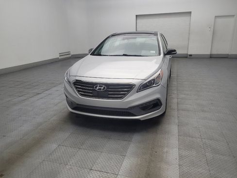 Used 2016 Hyundai Sonata Limited w/ Option Group 05 FWD image 15