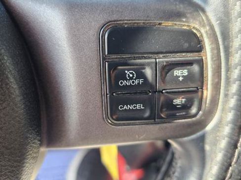 Used 2013 Jeep Wrangler Unlimited Sahara AWD/4WD image 16