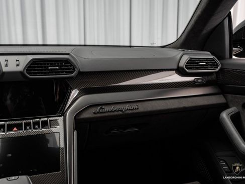 Used 2024 Lamborghini Urus S image 42