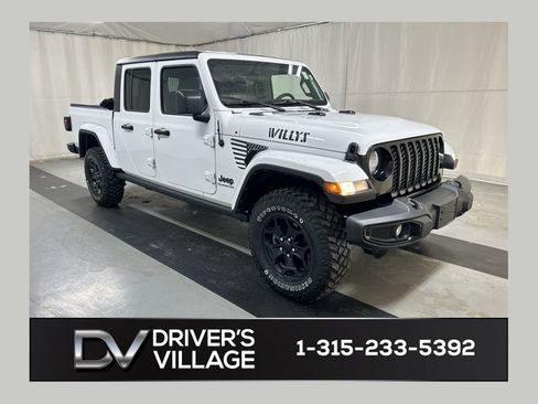 Used 2022 Jeep Gladiator Sport image 1