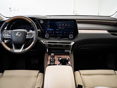 Certified 2024 Lexus RX 350 AWD image 29