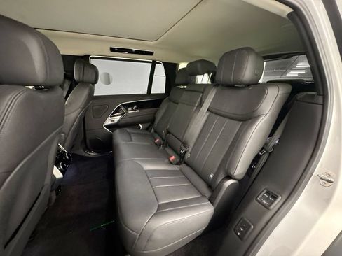 Used 2023 Land Rover Range Rover Long Wheelbase SE AWD/4WD image 25