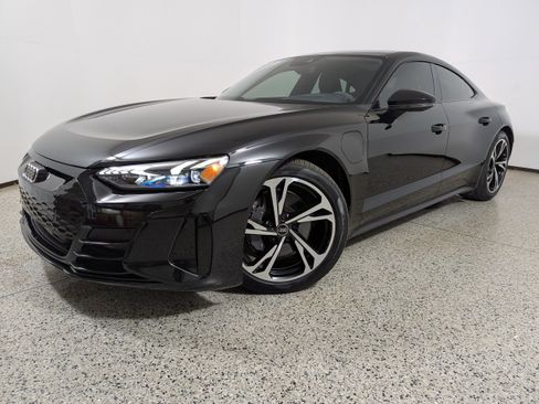 Certified 2022 Audi e-tron GT Premium Plus w/ Performance Package image 18