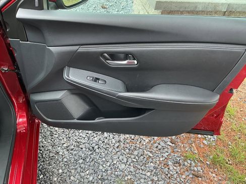 Used 2024 Nissan Sentra SV image 20