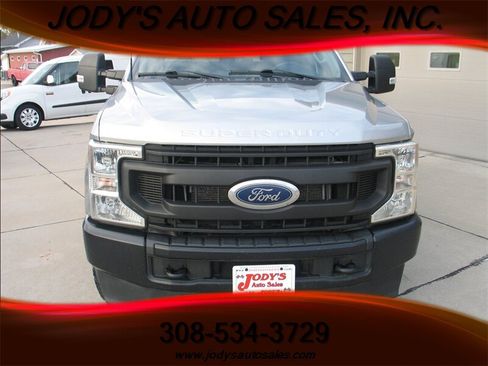 Used 2022 Ford F250 XL w/ Power Equipment Group image 33