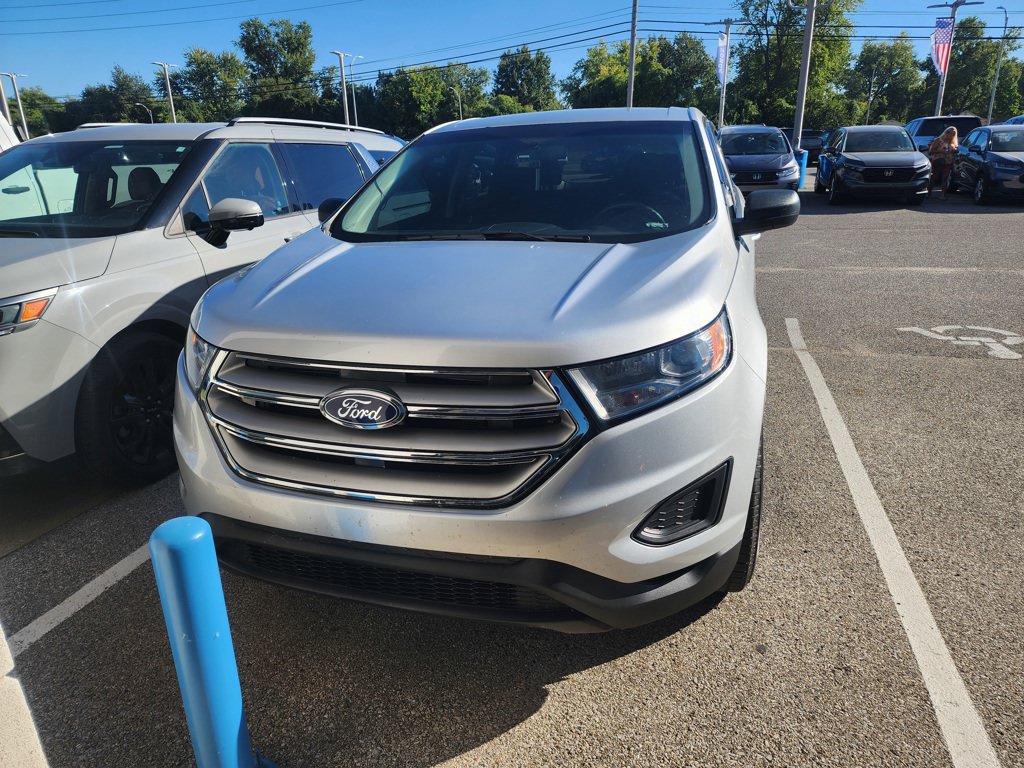Used 2017 Ford Edge SE FWD image 5