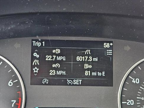 Used 2018 Ford EcoSport Titanium image 12