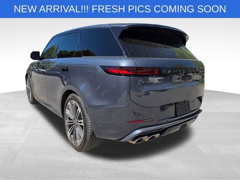 Used 2025 Land Rover Range Rover Sport Dynamic SE image 6